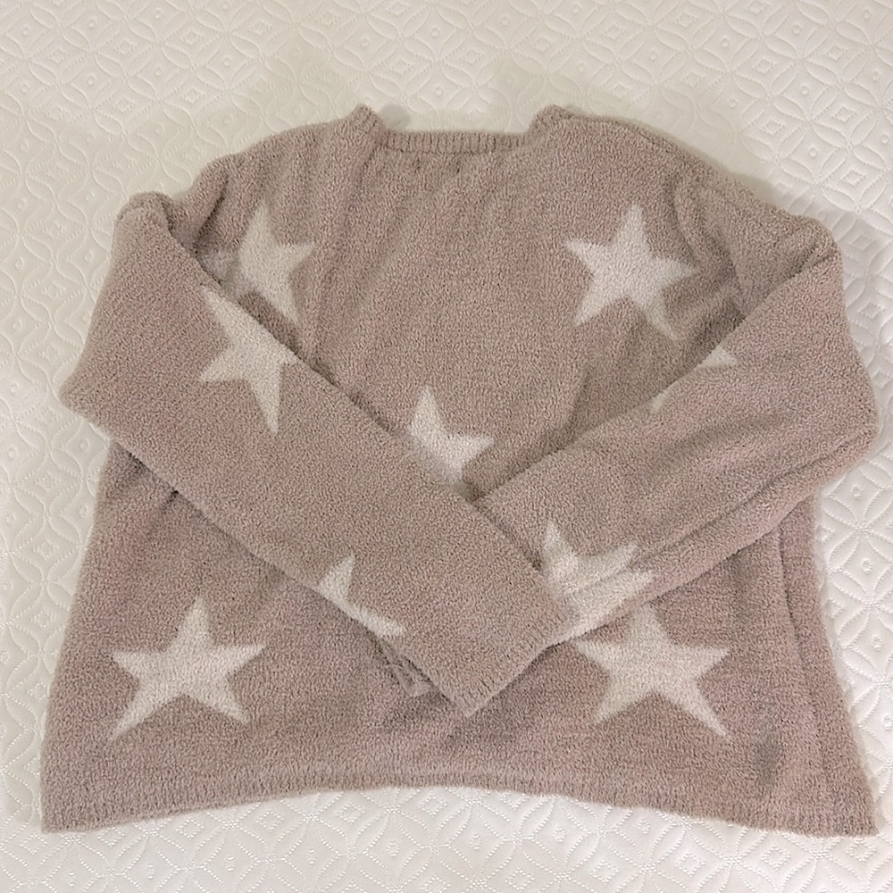 Pink Star sweater! - Picture 2 of 4